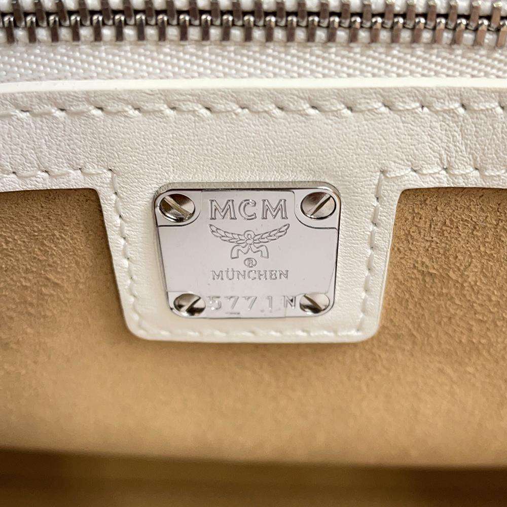MCM Tote Bag Munchen Extra Large Shoulder Bag White - Picture 14 of 15